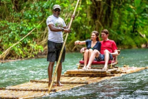 Montego Bay Bamboo Rafting & Hip strip Shopping Sightseeing,